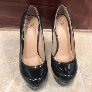 Shiny black wedged heel Size 7